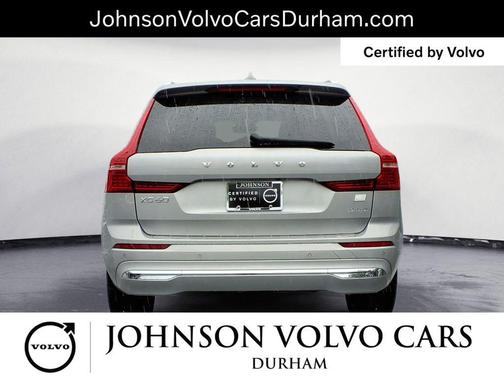 2022 Volvo XC60 Recharge Plug-In Hybrid T8 Inscription Expression