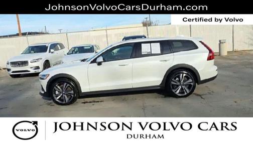 2025 Volvo V60 Cross Country Plus, B5 AWD Gas (mild hybrid)