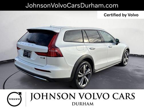 2025 Volvo V60 Cross Country Plus, B5 AWD Gas (mild hybrid)