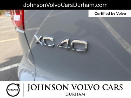 2024 Volvo XC40 B5 Plus Bright Theme