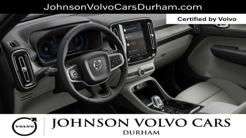 2024 Volvo XC40 B5 Plus Bright Theme