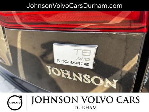 2022 Volvo XC60 Recharge Plug-In Hybrid T8 Inscription Expression