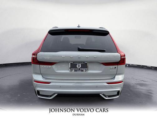 2026 Volvo XC60 B5 Ultra