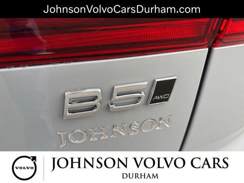 2026 Volvo XC60 B5 Ultra