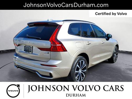 2024 Volvo XC60 B5 Plus Dark Theme