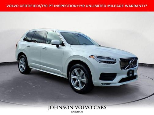 2022 Volvo XC90 T6 Momentum