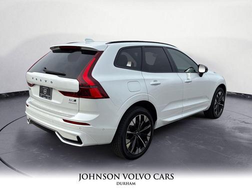 2026 Volvo XC60 B5 Plus