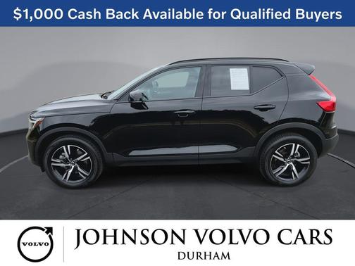 Onyx Black 2026 Volvo XC40 Core, B5 AWD Gas (mild hybrid), Dark