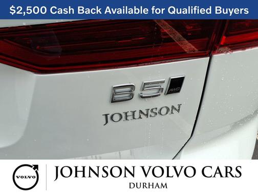 2026 Volvo XC60 B5 Ultra