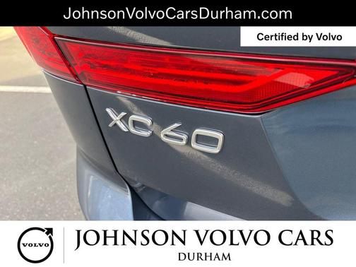 2023 Volvo XC60 B6 Ultimate Dark Theme