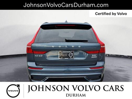 2024 Volvo XC60 B5 Plus Dark Theme