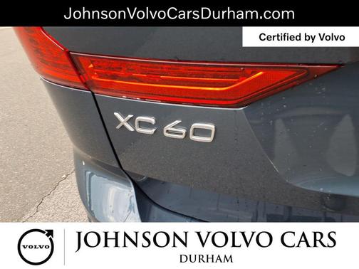 2024 Volvo XC60 B5 Plus Dark Theme