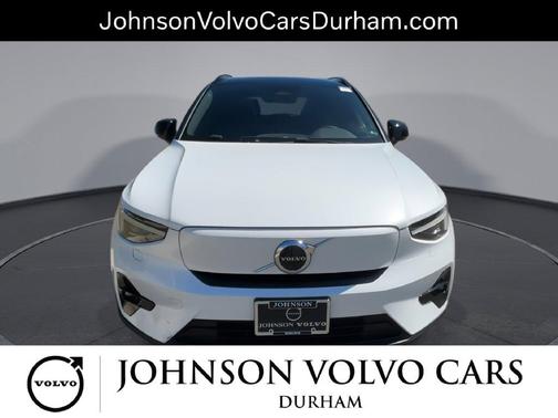 Crystal White Metallic 2023 Volvo XC40 Recharge Pure Electric Twin Ultimate