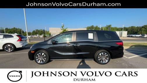 Crystal Black Pearl 2024 Honda Odyssey EX-L