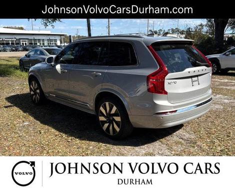 Silver Dawn Metallic 2023 Volvo XC90 Recharge Plug-In Hybrid T8 Ultimate 6-Seater
