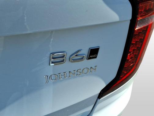 2026 Volvo XC90 B6 Core