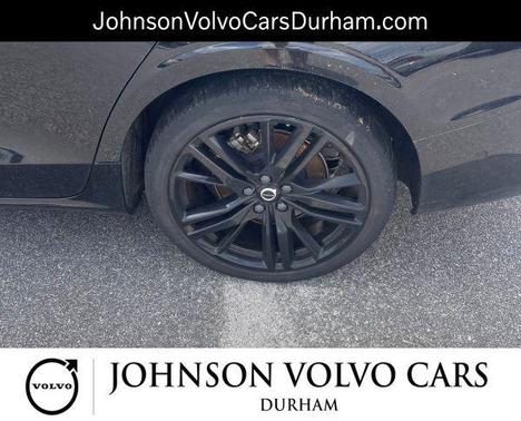 Onyx Black Metallic 2024 Volvo S60 B5 Plus Black Edition