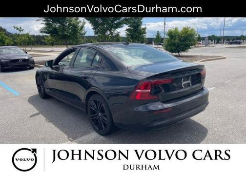 Onyx Black Metallic 2024 Volvo S60 B5 Plus Black Edition