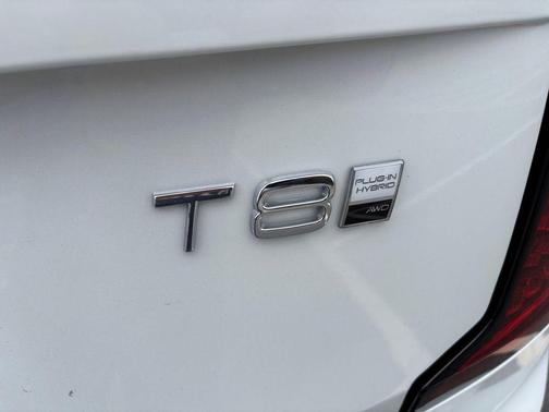 2026 Volvo XC90 Plug-In Hybrid Ultra, T8 AWD, Electric/Gasoline, Bright, 7 Seats