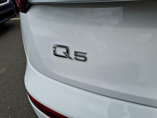 2024 Audi Q5 45 S line Premium Plus