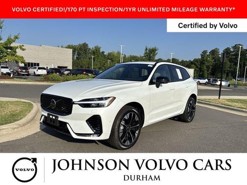 Crystal White Metallic 2026 Volvo XC60 B5 Plus