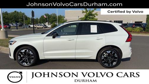 Crystal White Metallic 2026 Volvo XC60 B5 Plus