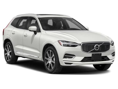 Crystal White Metallic 2021 Volvo XC60 Recharge Plug-In Hybrid T8 Inscription