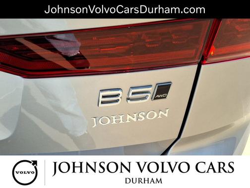 2026 Volvo XC60 B5 Plus