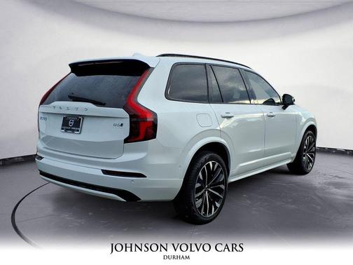 2026 Volvo XC90 B6 Ultra Dark Theme 7-Seater