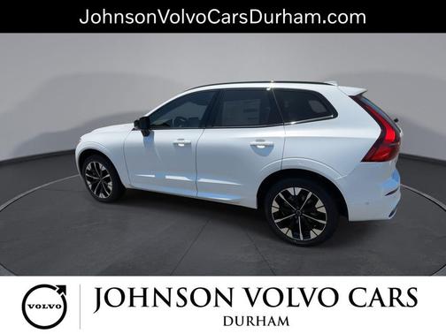 Crystal White Metallic 2026 Volvo XC60 B5 Ultra