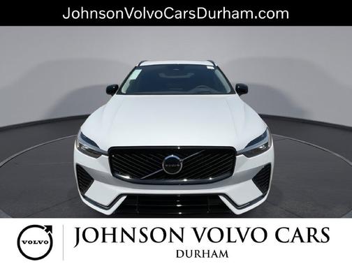 Crystal White Metallic 2026 Volvo XC60 B5 Ultra