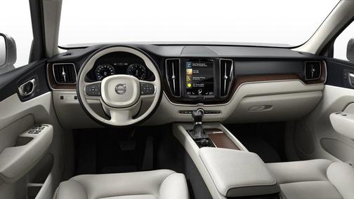 2021 Volvo XC60 T5 Momentum