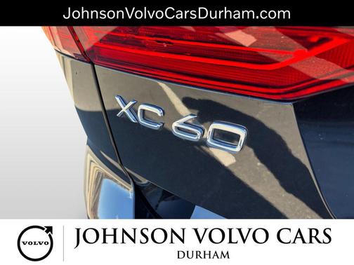 2022 Volvo XC60 B5 Inscription