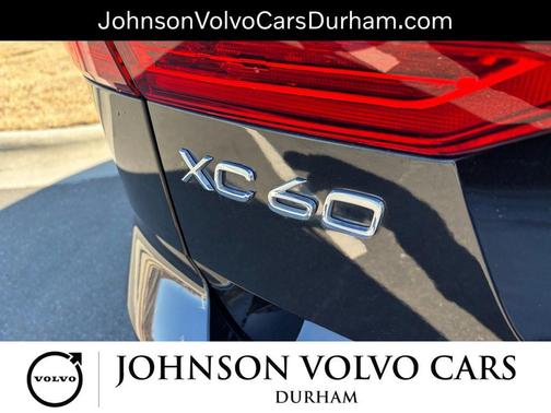 2022 Volvo XC60 B5 Inscription