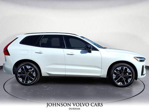 2026 Volvo XC60 B5 Plus