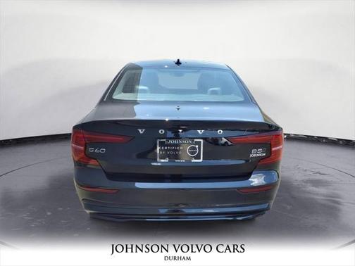 2024 Volvo S60 B5 Ultimate Dark Theme