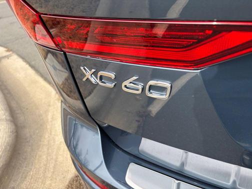 2026 Volvo XC60 Plug-In Hybrid Ultra, T8 AWD Electric/Gasoline, Dark