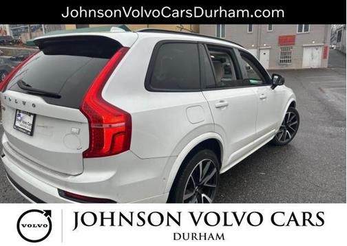 2023 Volvo XC90 Recharge Plug-In Hybrid T8 Ultimate Dark Theme 7-Seater