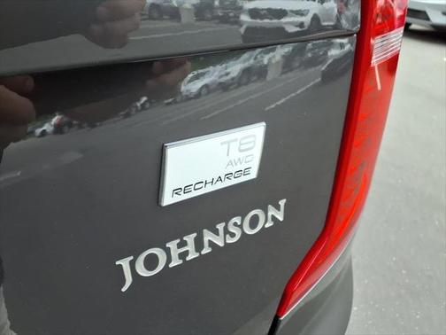 2024 Volvo XC90 Recharge Plug-In Hybrid T8 Plus Bright Theme 7-Seater