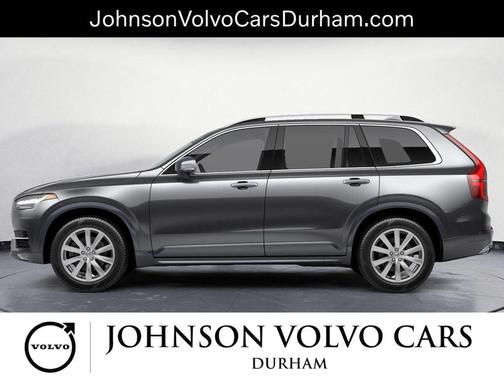 2017 Volvo XC90 T6 Momentum