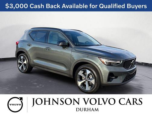 2026 Volvo XC40 Plus, B4 FWD Gas (mild hybrid), Dark