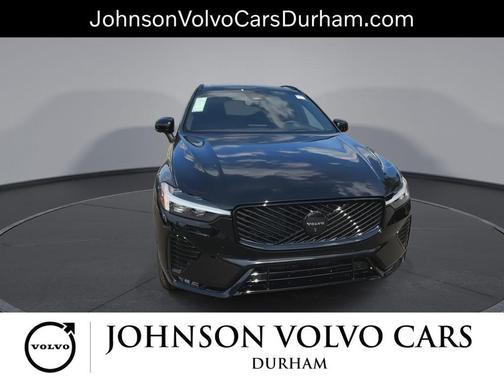 Onyx Black Metallic 2026 Volvo XC60 B5 Ultra Black Edition