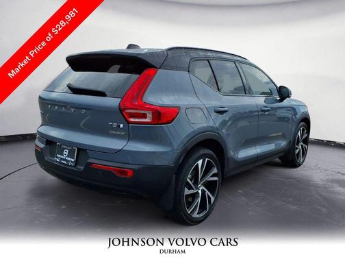 2021 Volvo XC40 T5 R-Design