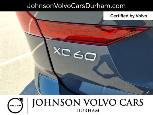 2023 Volvo XC60 B5 Ultimate Dark Theme