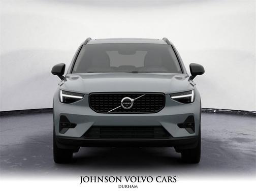 2026 Volvo XC40 Ultra, B5 AWD Gas (mild hybrid), Dark