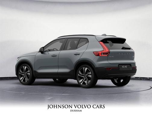 2026 Volvo XC40 Ultra, B5 AWD Gas (mild hybrid), Dark