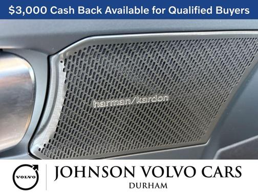 Forest Lake 2026 Volvo XC40 Plus, B5 AWD Gas (mild hybrid), Dark