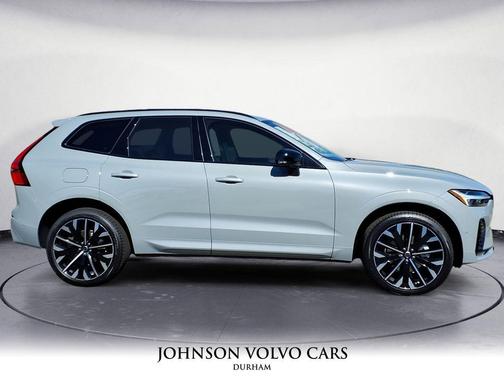 2026 Volvo XC60 B5 Ultra
