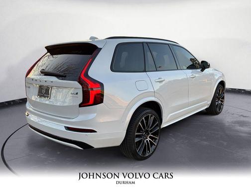 2026 Volvo XC90 B6 Ultra Dark Theme 7-Seater
