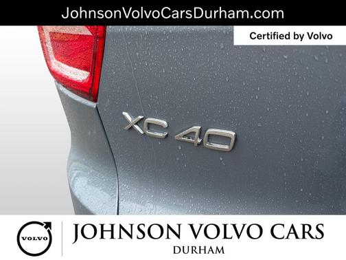2023 Volvo XC40 B5 Plus Bright Theme